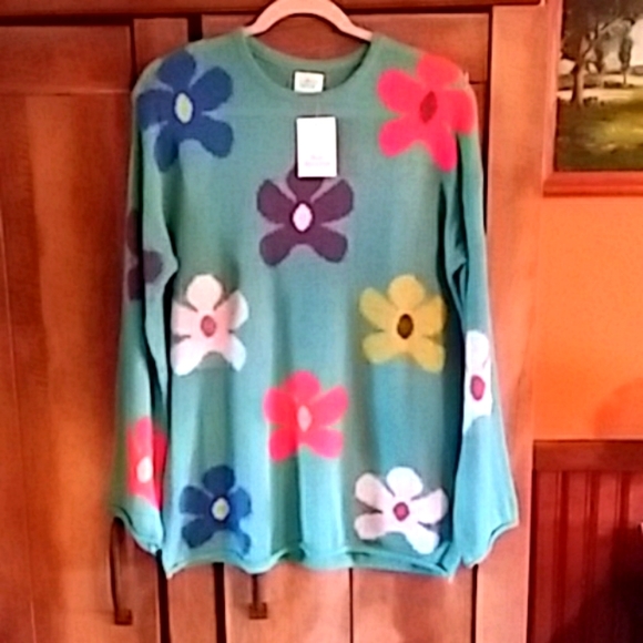 New with tag  groovy flowers sweater size smallby blue buttercup - Picture 4 of 4